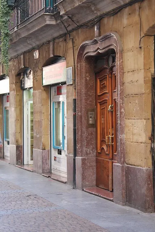 Pension Manoli Bilbao Guest house