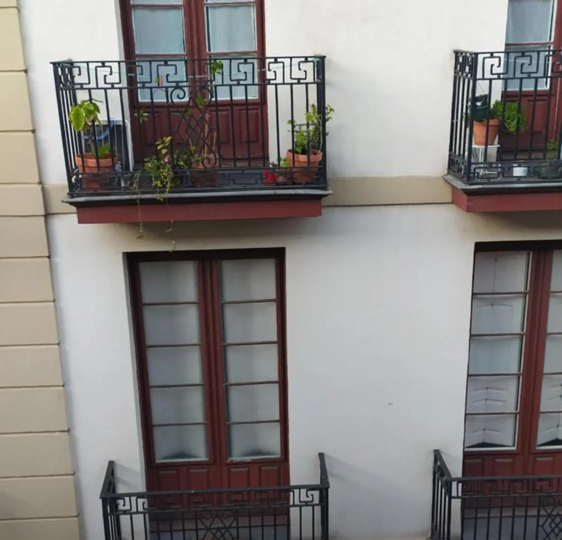 Pension Manoli Bilbao Guest house