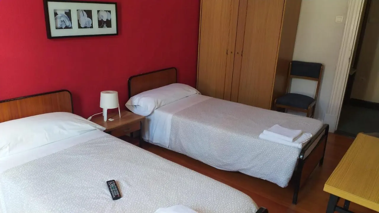 Pension Manoli Bilbao Guest house