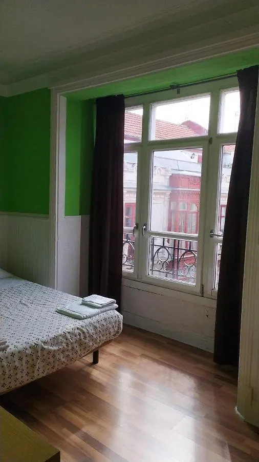 Pension Manoli Bilbao Guest house